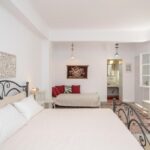 Deluxe Apartment - Ground Floor